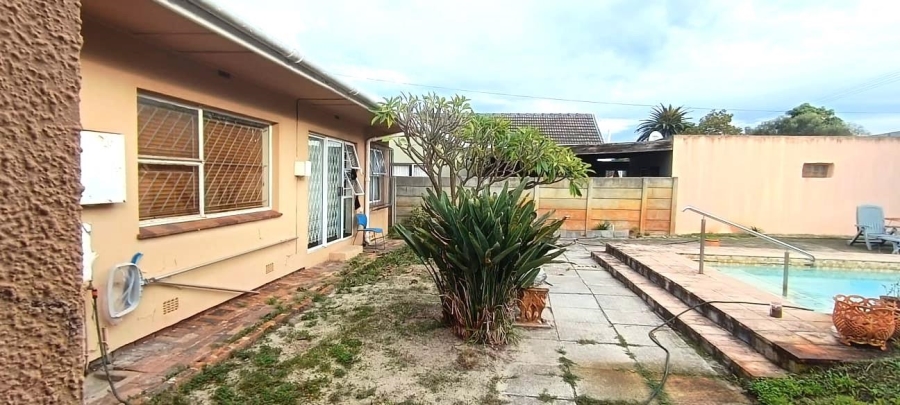 To Let 1 Bedroom Property for Rent in Soneike Western Cape